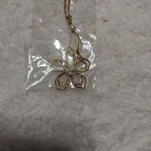 Goldtone and Pearl Flower Necklace